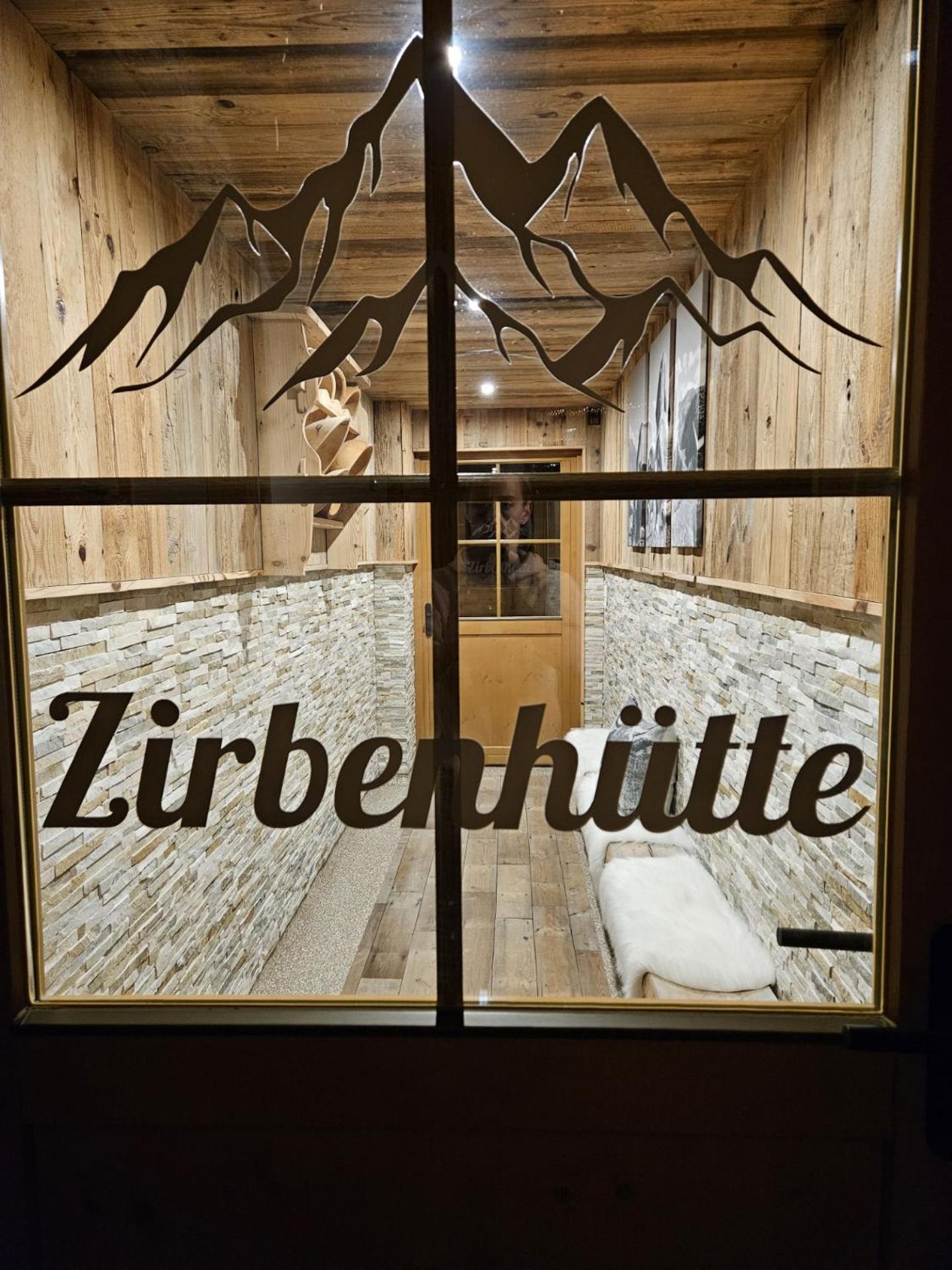 Luxus Nina Mit Zirbenhuette